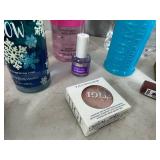 New and Partial Makeup, Victoria