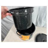 New Granite Ware 7.5 Quart Multi Use Pot with Blancher Strainer