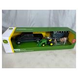 New John Deere Animal Hauling Set