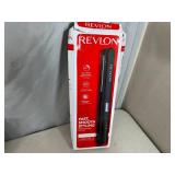 New Revlon Perfect Straight Flat Iron for Hair