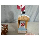 New Holiday Theme Bath and Beauty Gifts