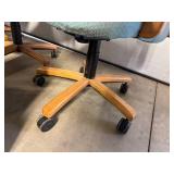 4 Rolling Chairs Plus Extra Seat