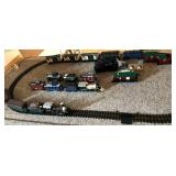 GreatLand Express Train Set & Cars, Tracks & Buildings