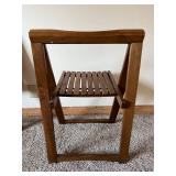 Set of 4 Wooden Folding Chairs with Slatted Seats