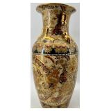 Set of 3 Decorative Chinese Porcelain Vases with Gilt Floral Design and Lid