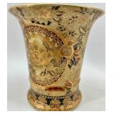 Set of 3 Decorative Chinese Porcelain Vases with Gilt Floral Design and Lid