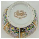 Mino Dynasty Japanese Porcelain Vase and Lidded Ginger Jar Set with Gold Bird Motif