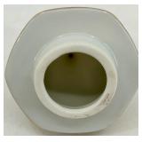 Mino Dynasty Japanese Porcelain Vase and Lidded Ginger Jar Set with Gold Bird Motif