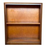 UL - Vintage Wooden Bookcase with Shelf