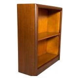 UL - Vintage Wooden Bookcase with Shelf