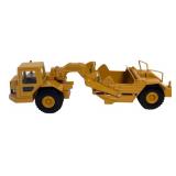 UL - Set of 3 Vintage Die-Cast Toy Farm Tractors and Loader Vehicles