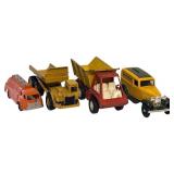 UL - Lot of 4 Vintage Die-Cast Trucks and 1932 Montgomery Ward Bank Car
