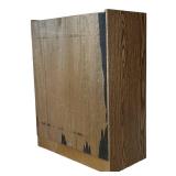 UL - Vintage Wood Grain Bookshelf with Three Shelves