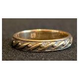 K - 14k Gold Band Ring with Etched Design, Size 6