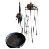 G - Vintage Garden Decor Collection with Metal Bird Sculpture and Plant Stand