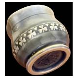 FR - Collection of Decorative Ceramics and Frosted Glass Accents