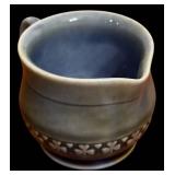 FR - Collection of Decorative Ceramics and Frosted Glass Accents