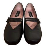 LR - Beautifeel Black Leather Mary Jane Shoes Size 37 and Brown Leather Gloves