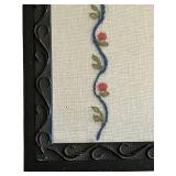 FR - Vintage Framed Embroidered Wall Art with Birds and Floral Design