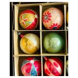 FR - Set of 12 Vintage Premier Glass Christmas Tree Ornaments with Original Box