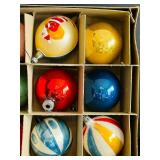 FR - Set of 12 Vintage Premier Glass Christmas Tree Ornaments with Original Box