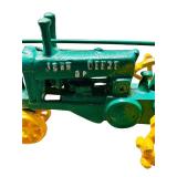 FR - Vintage John Deere Cast Iron Toy Tractor 8 Inch