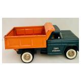 FR - Vintage Structo Hydraulic Pressed Steel Dump Truck