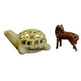 FR - Collection of 8 Animal Figurines including Hand-Painted Birds, Turtle, Horses and Dala Horses