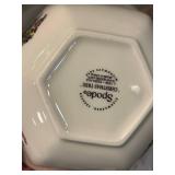 K - Spode Christmas Tree Holiday Dinnerware Collection with Collector Plate