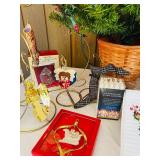 LR/FR - Holiday Decor Collection with 33-Inch Lighted Tree and Ornaments