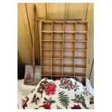 LR/FR - Holiday Decor Collection with 33-Inch Lighted Tree and Ornaments