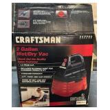 LL - Craftsman 2 Gallon Wet/Dry Vac with Hose and Car Nozzle