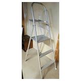 LL - Aluminum 3-Step Folding Ladder, 65 Inches Tall