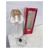 Angel lights up and Moves