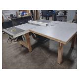 Delta 10" Tilting Arbor Tablesaw wi...