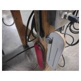 Delta 10" Tilting Arbor Tablesaw wi...