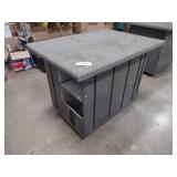 Carpet Top Rolling Work Station...