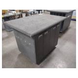 Carpet Top Rolling Work Station...