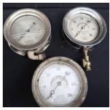 VINTAGE COLLECTIBLE GAUGES