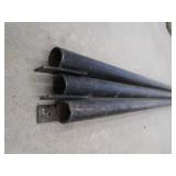 3 METAL SUPPORT POSTS