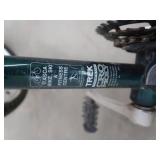 MENS MOUNTAIN TRACK 820