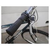 MENS MOUNTAIN TRACK 820