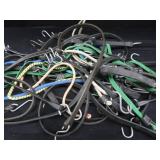 LG LOT OF ASSORTED BUNGEE STRAPS