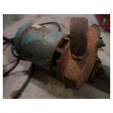 PUMP WITH LONG PVC HOSE