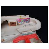 1979 VINTAGE HOT WHEELS CITY SERVICE CENTER / NASCAR CARS