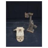 VINTAGE SCREW JACK / CRANK FOR HAY LOFT DOOR