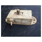 VINTAGE SCREW JACK / CRANK FOR HAY LOFT DOOR
