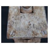 VINTAGE SCREW JACK / CRANK FOR HAY LOFT DOOR