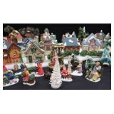 HUGE LOT: CHRISTMAS VILLAGE