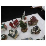 HUGE LOT: CHRISTMAS VILLAGE